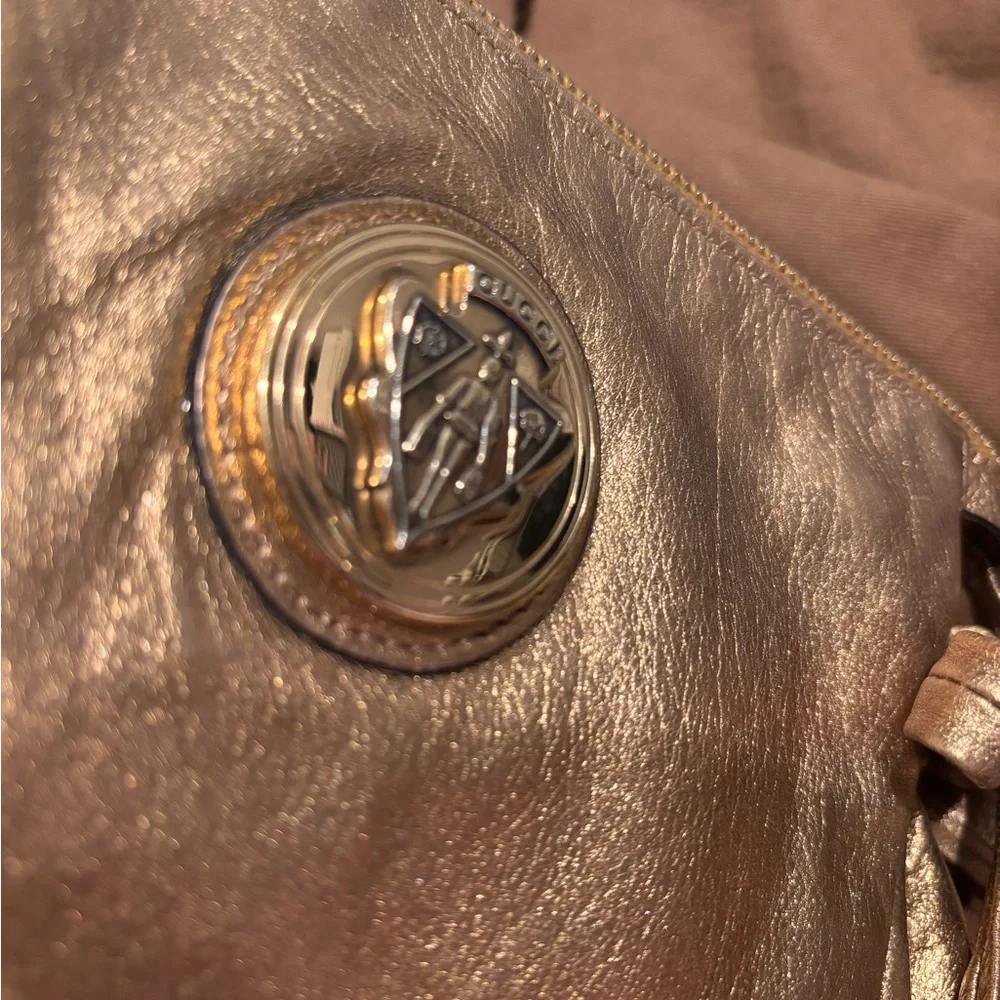 GUCCI Hysteria Gold Metallic Designer Women's Clutch - Picture 7 of 8